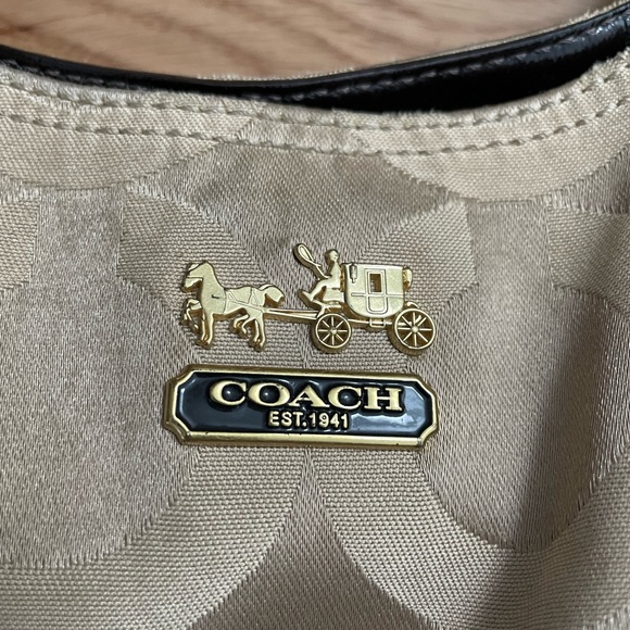 Coach Bag, Leather Handles - Picture 2 of 10
